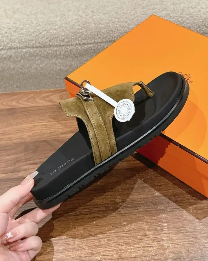 hype Hermes Slippers