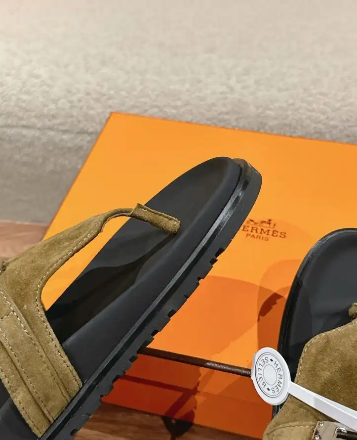 hype Hermes Slippers