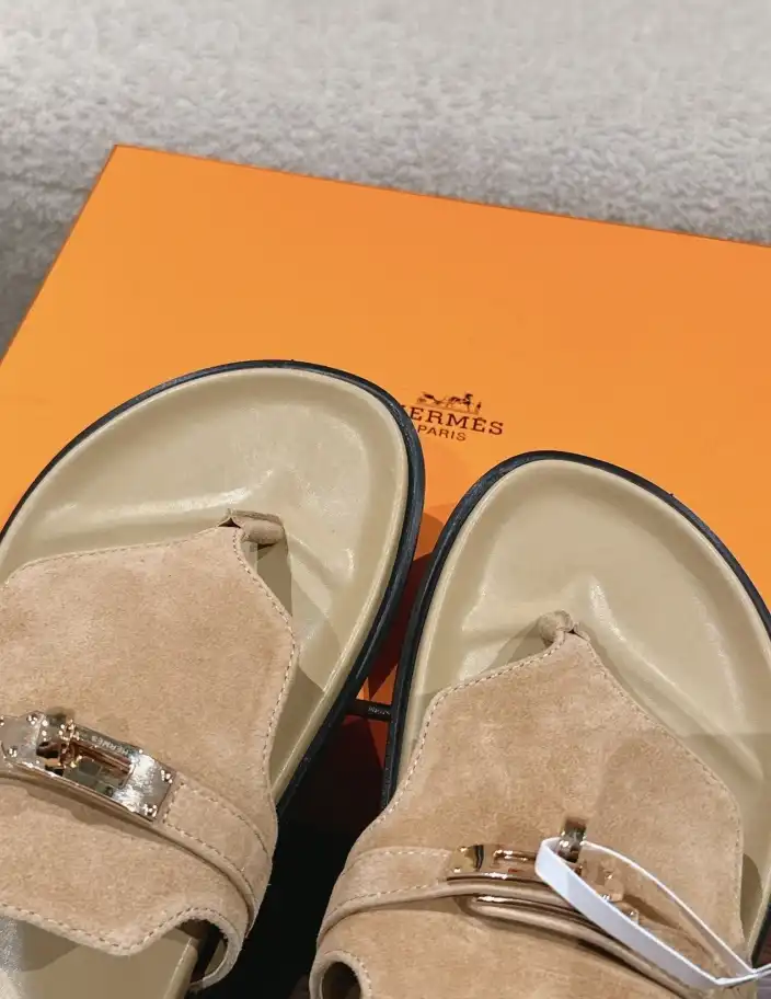 hype Hermes Slippers