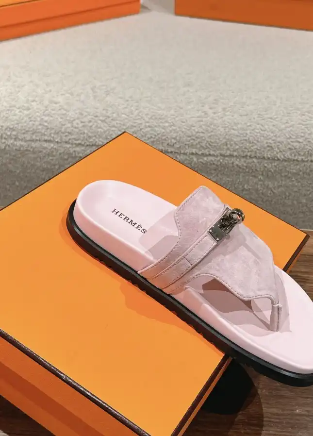 hype Hermes Slippers