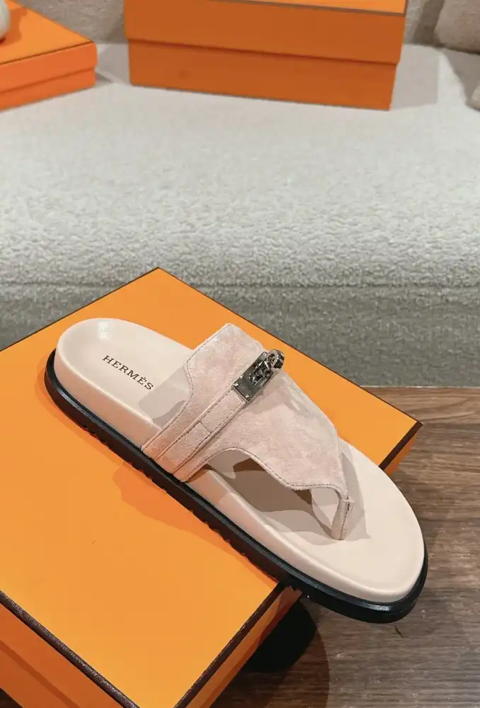 hype Hermes Slippers