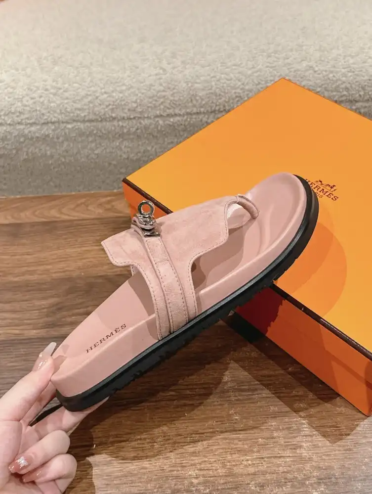 hype Hermes Slippers