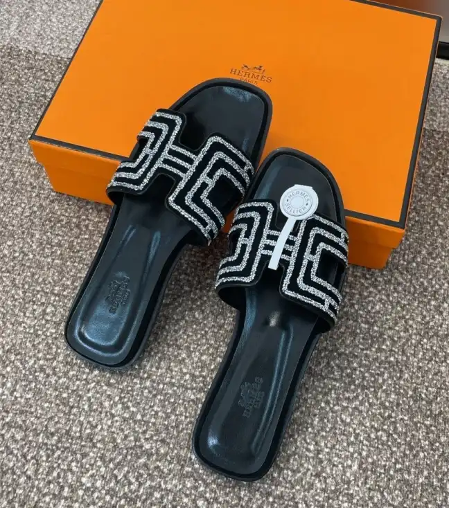 hype Hermes Slippers