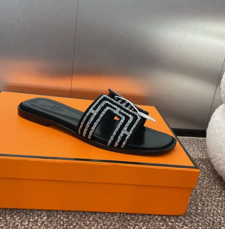 hype Hermes Slippers