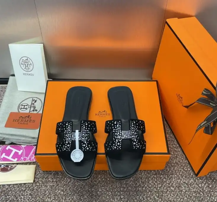 hype Hermes Slippers