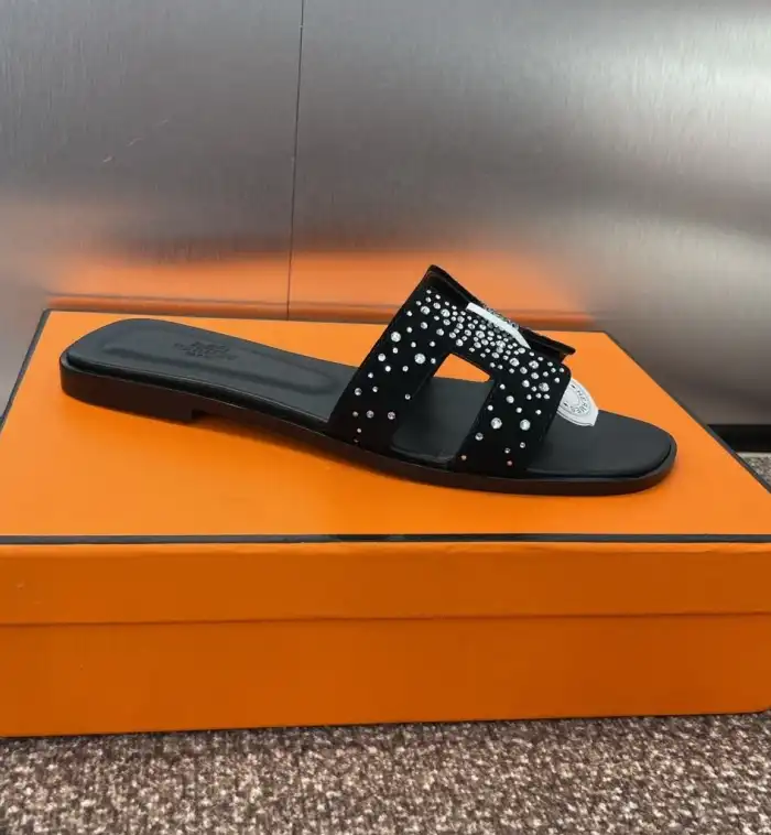 hype Hermes Slippers