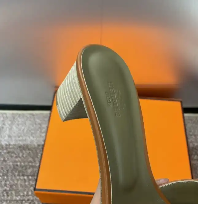 hype Hermes Slippers