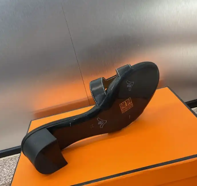 hype Hermes Slippers