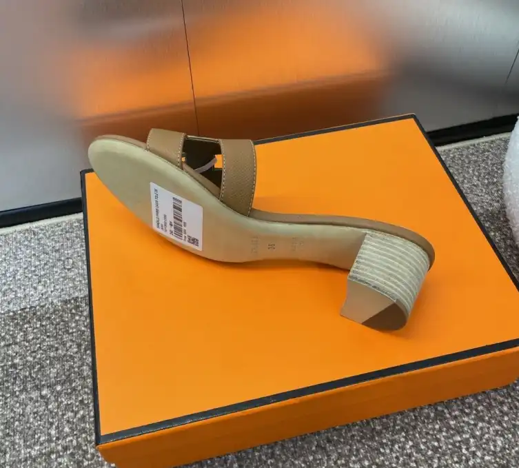 hype Hermes Slippers