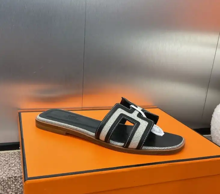 hype Hermes Slippers