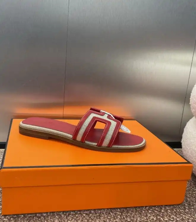 hype Hermes Slippers