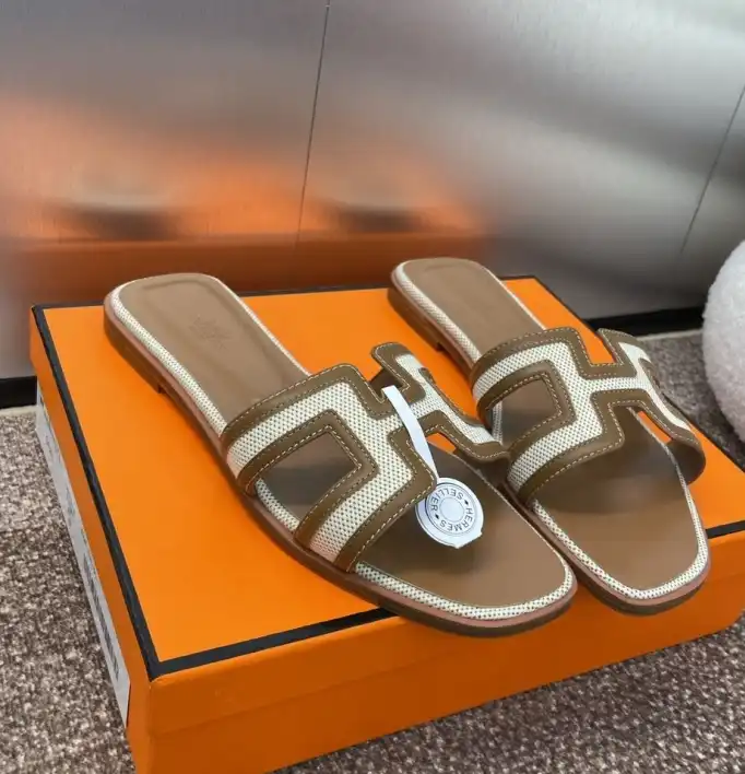 hype Hermes Slippers