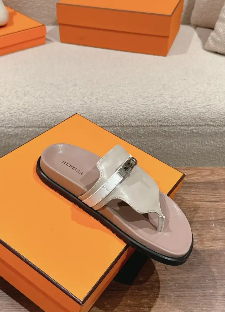 hype Hermes Slippers