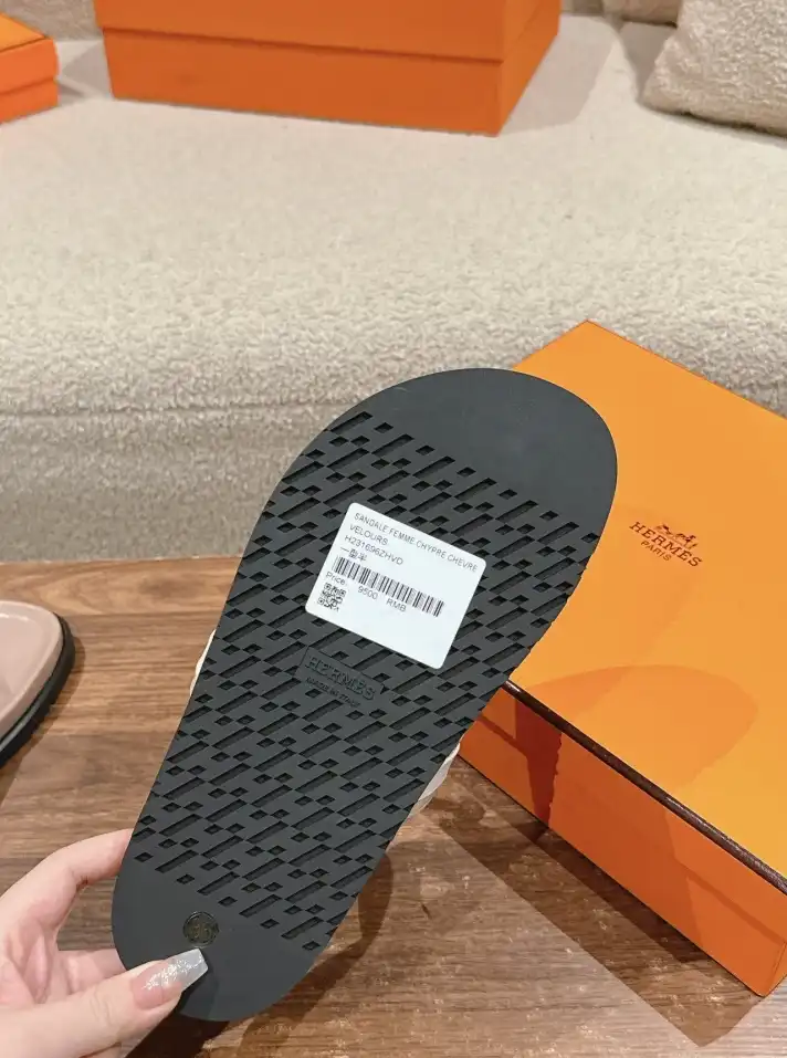 hype Hermes Slippers