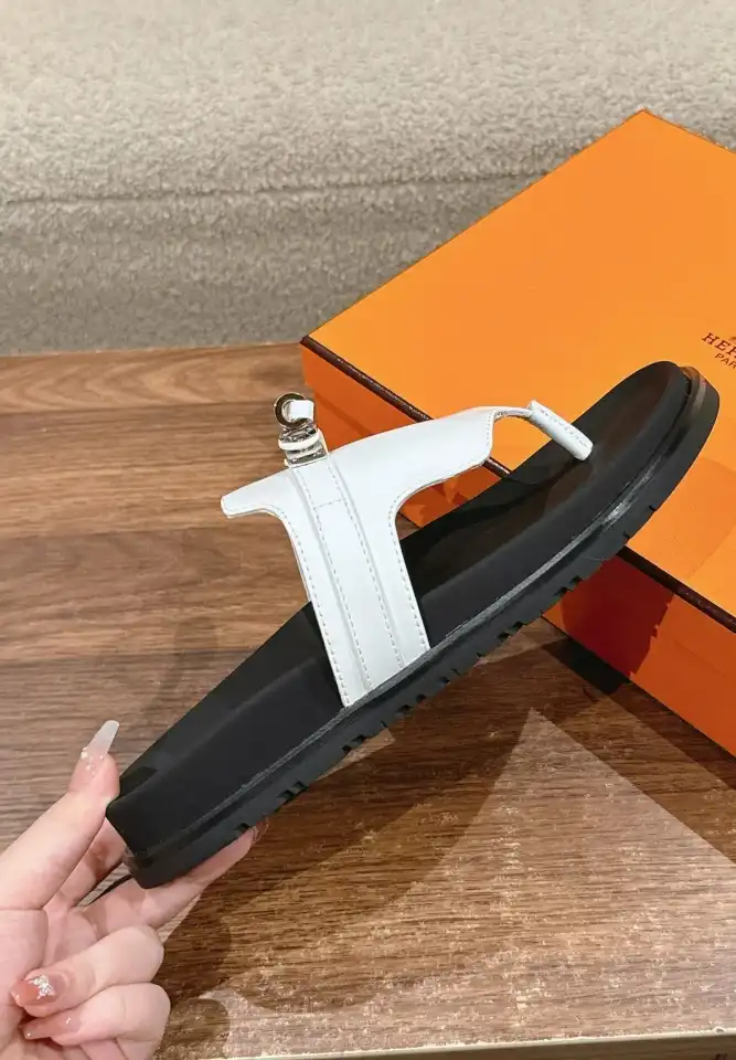 hype Hermes Slippers