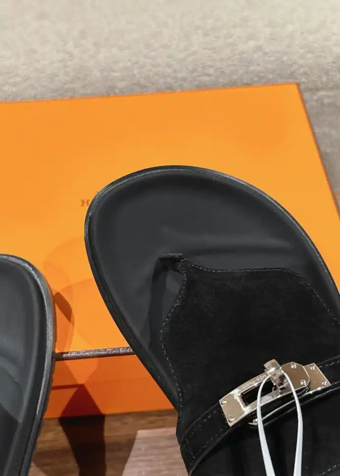 hype Hermes Slippers