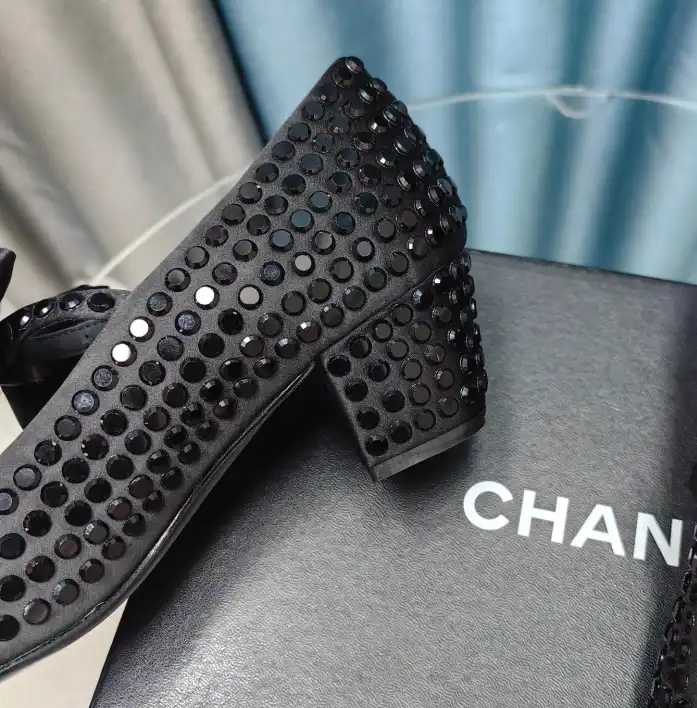 hype Chanel High Heels