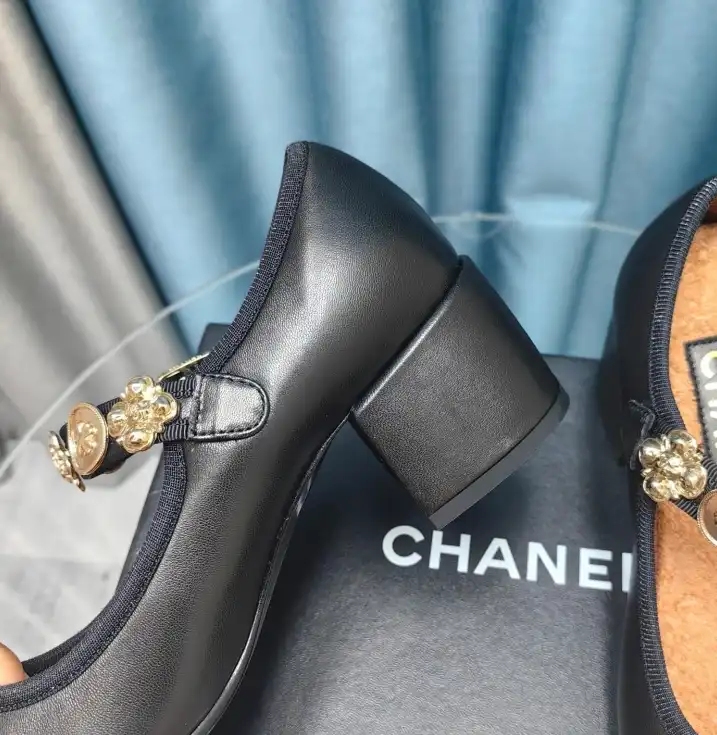 hype Chanel High Heels