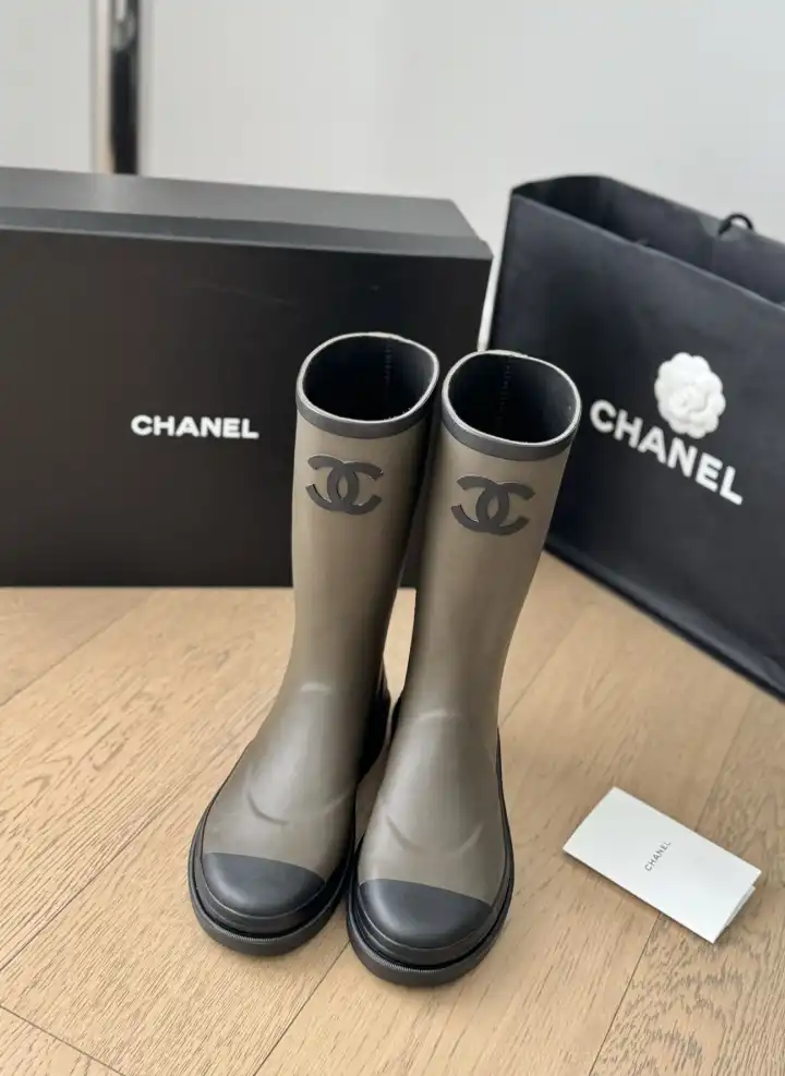 hype Chanel Boots