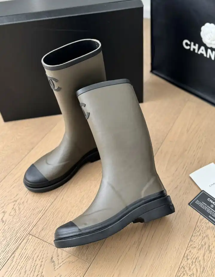 hype Chanel Boots