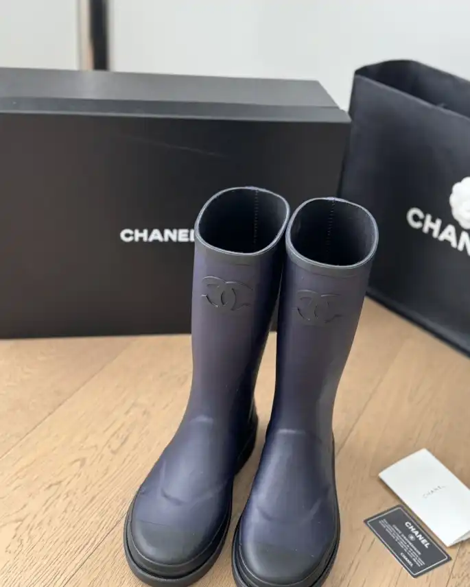 hype Chanel Boots