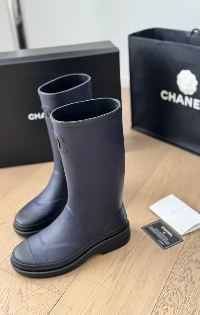 hype Chanel Boots