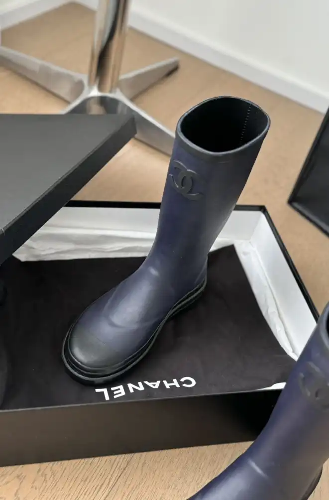 hype Chanel Boots