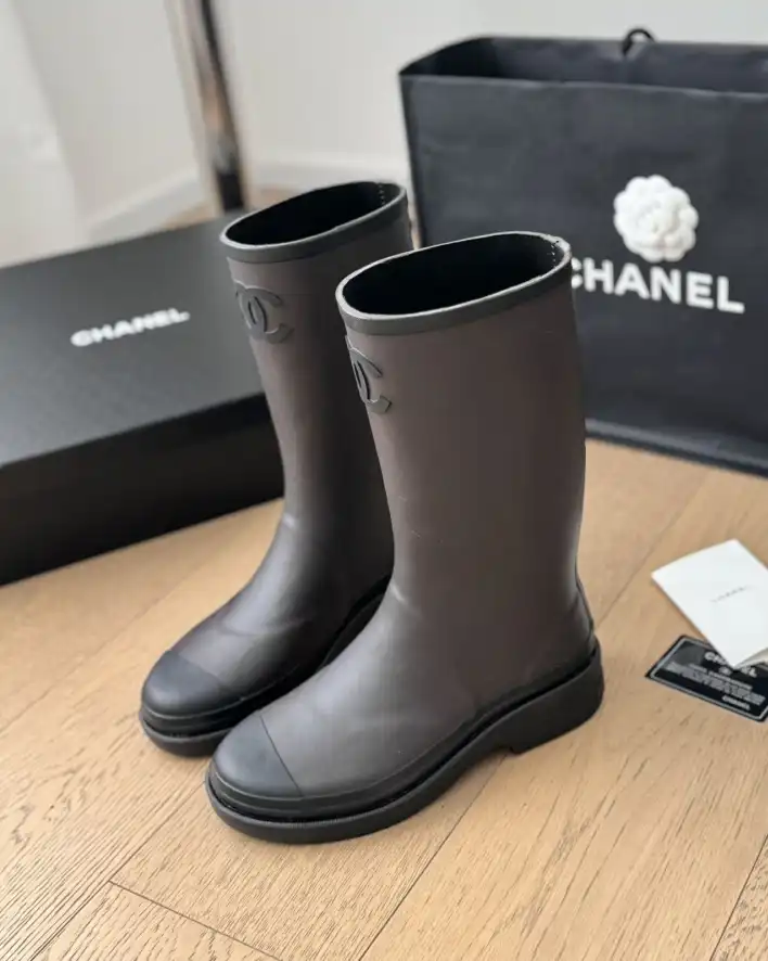 hype Chanel Boots