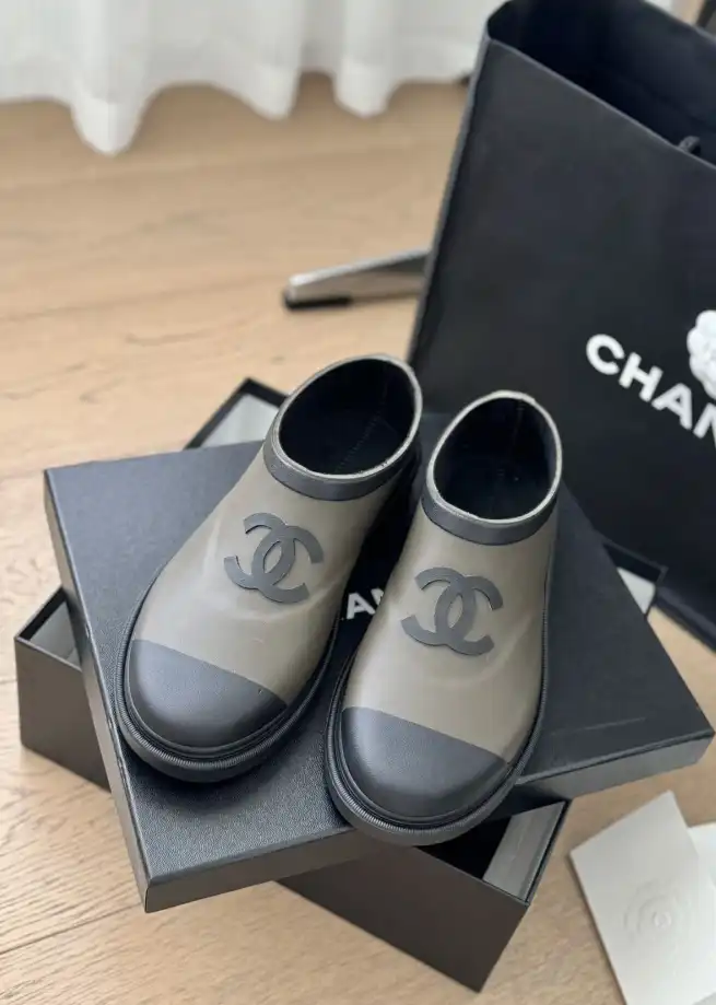 hype Chanel Boots