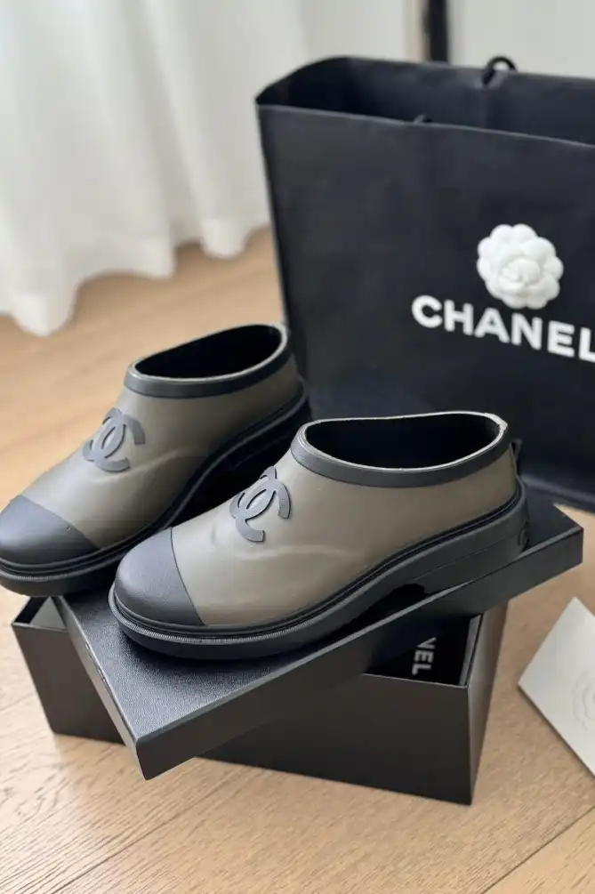 hype Chanel Boots