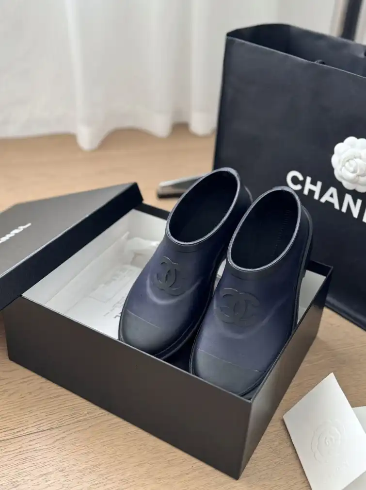 hype Chanel Boots