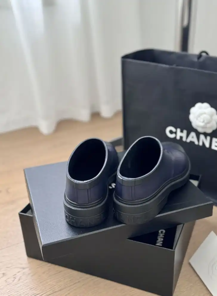 hype Chanel Boots