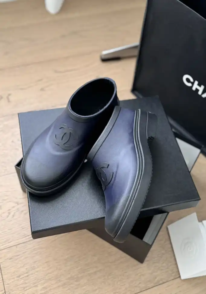 hype Chanel Boots