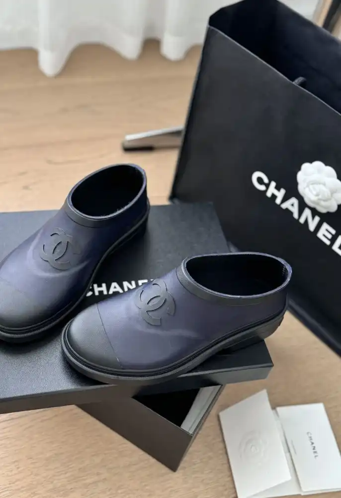 hype Chanel Boots