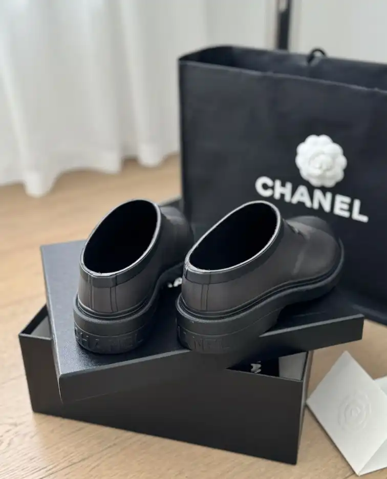 hype Chanel Boots