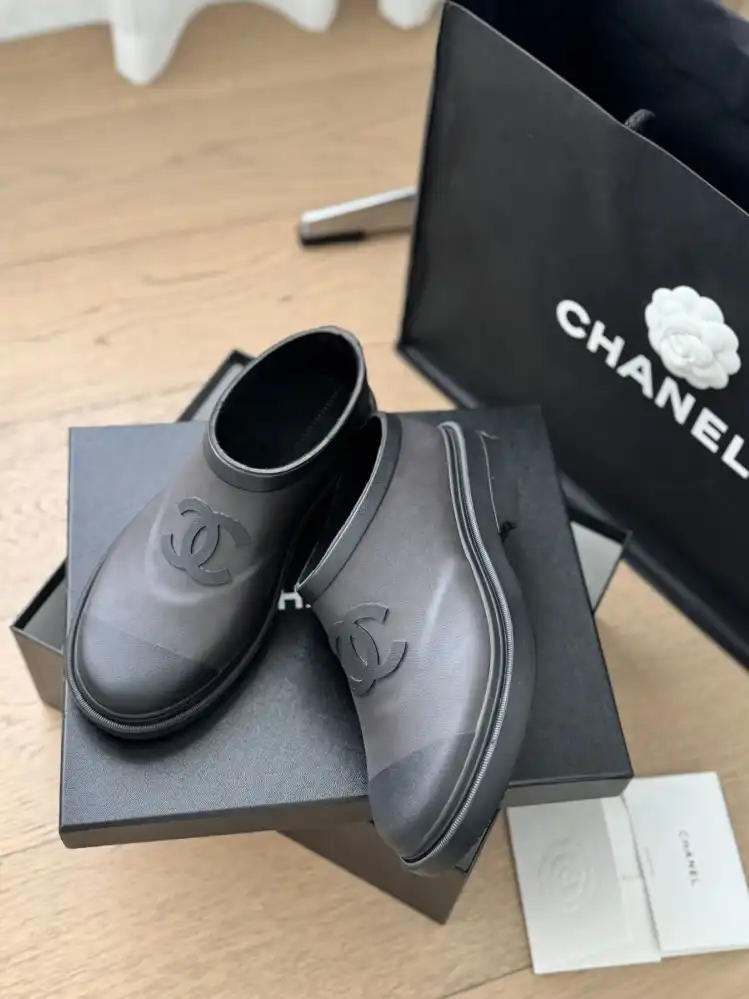 hype Chanel Boots