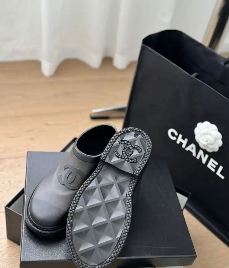 hype Chanel Boots