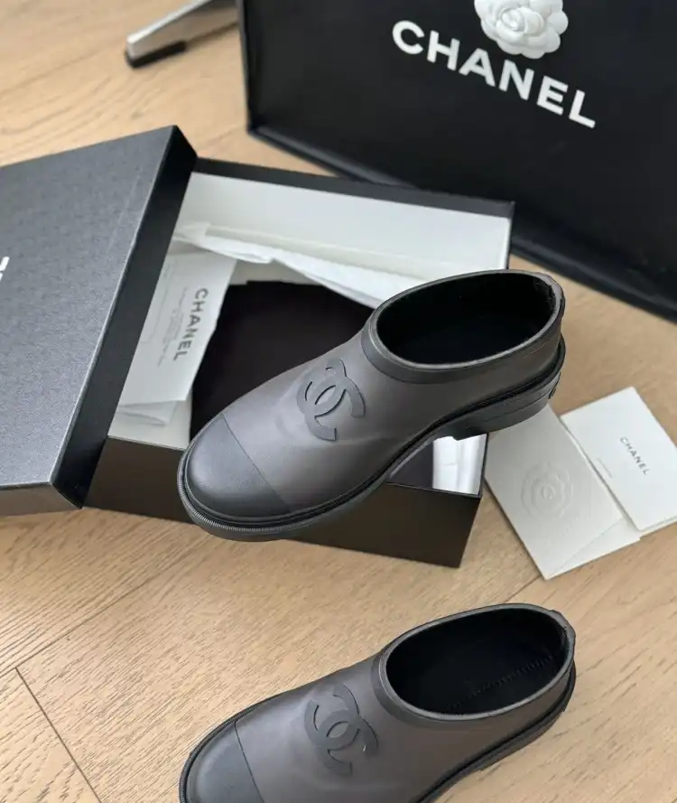 hype Chanel Boots