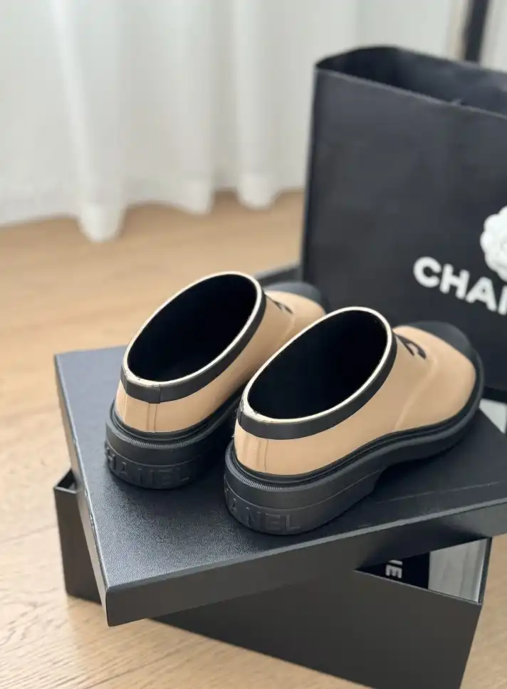 hype Chanel Boots