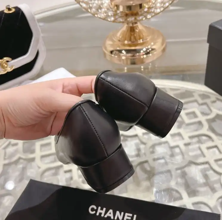 hype Chanel High Heels