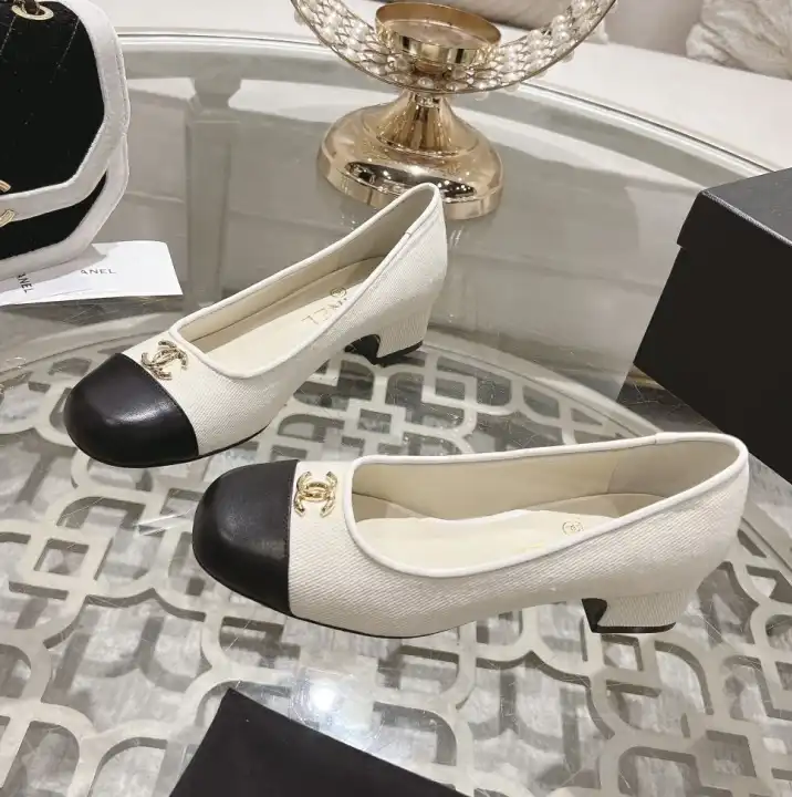 hype Chanel High Heels