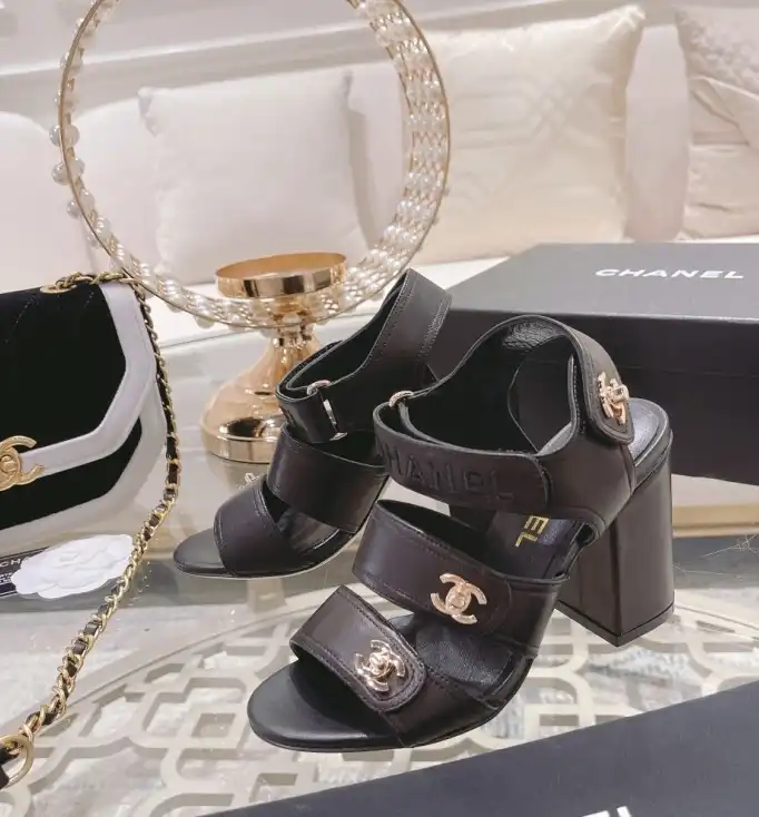 hype Chanel High Heels