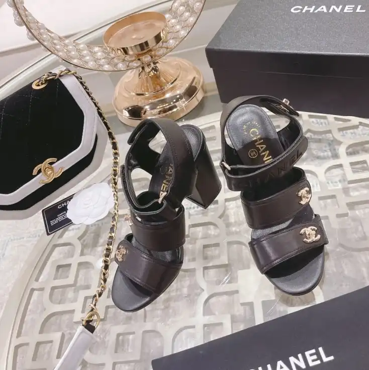 hype Chanel High Heels