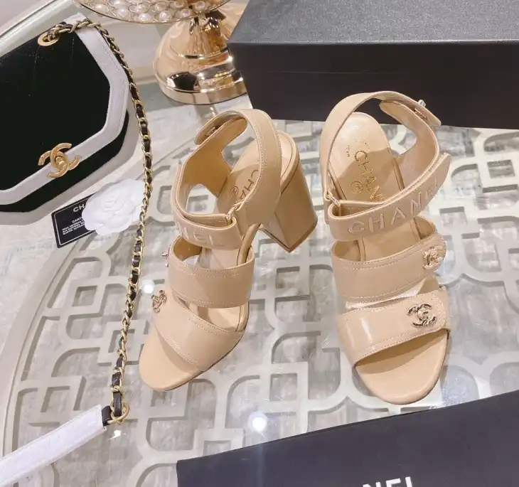 hype Chanel High Heels