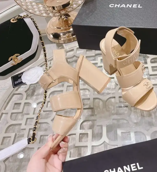 hype Chanel High Heels