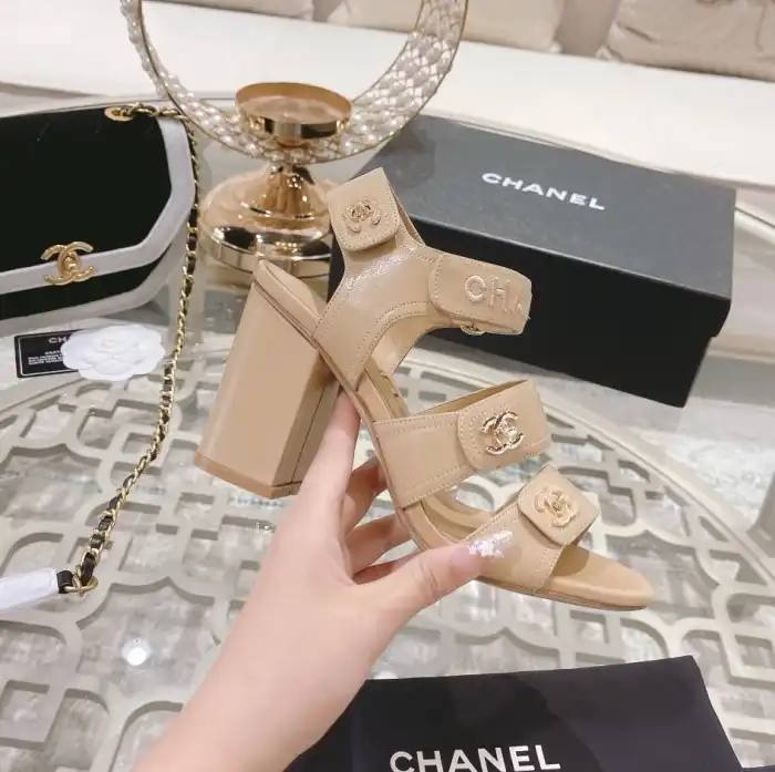 hype Chanel High Heels