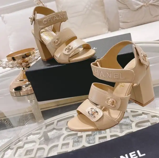 hype Chanel High Heels