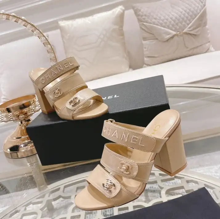 hype Chanel High Heels