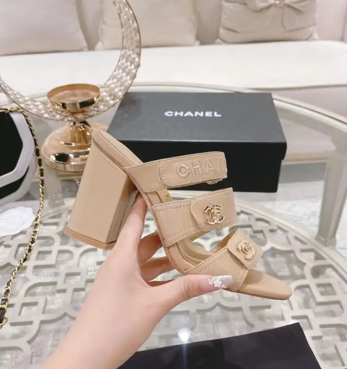 hype Chanel High Heels