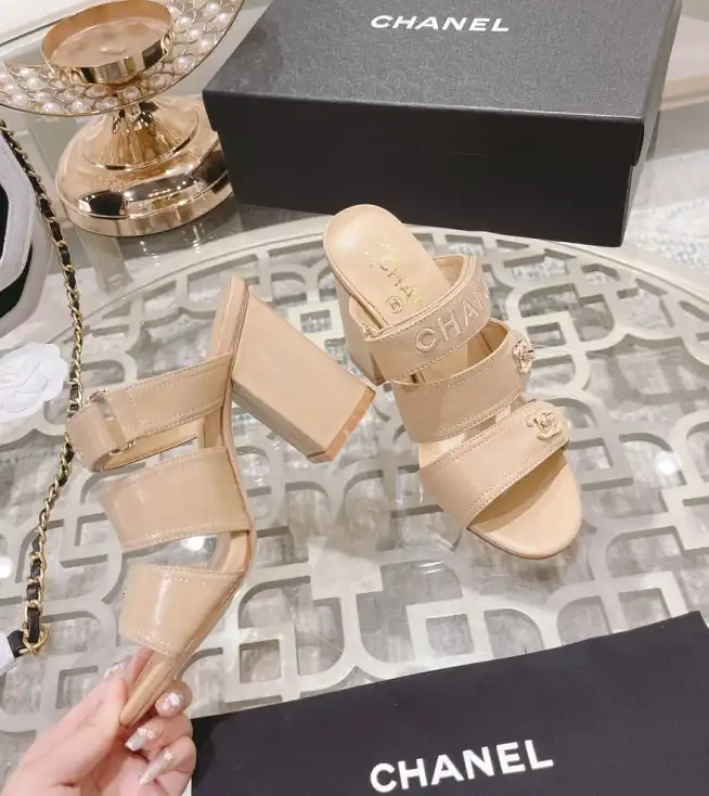 hype Chanel High Heels